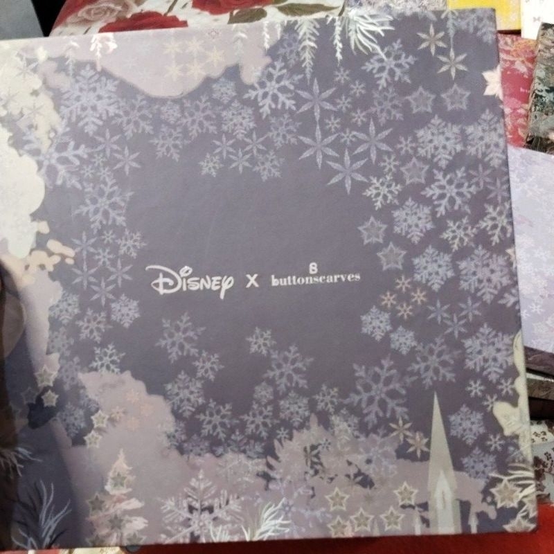 Frozen Mirage Buttonscarves