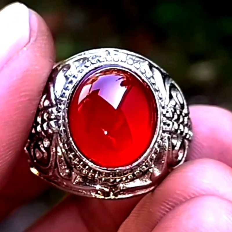 Batu akik yaman merah menyala