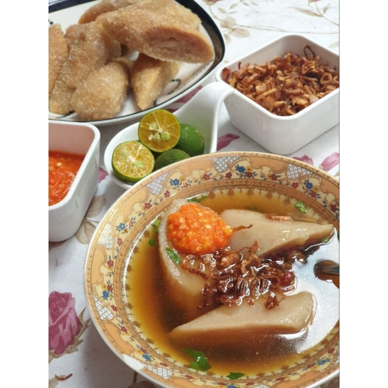 

Bakwan / Pempek kuah Dapoerjgc