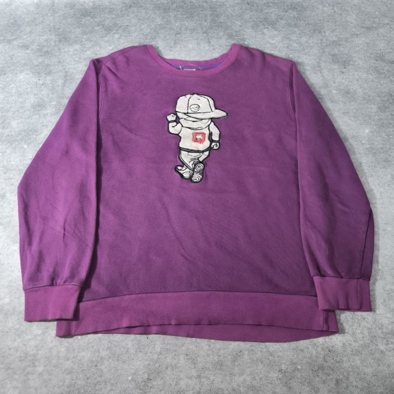 Crewneck Q design By England