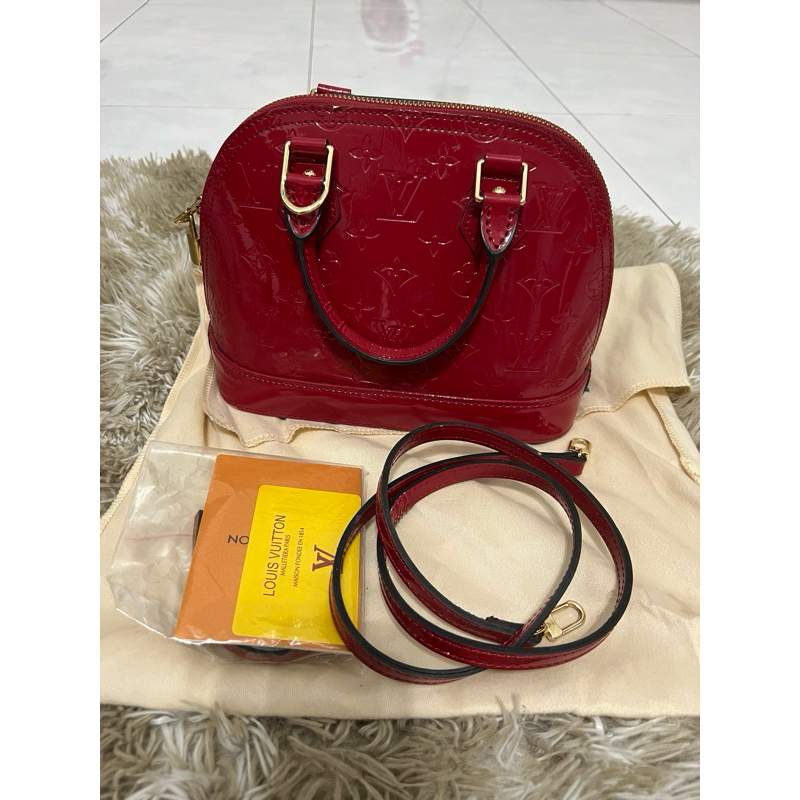 PRELOVED TAS LV MAROON