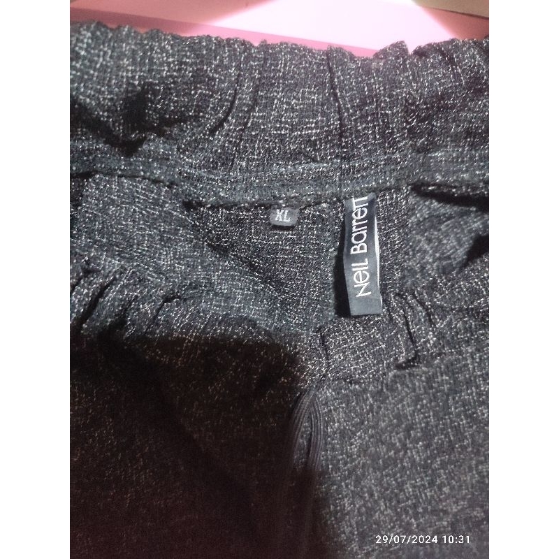 celana pendek Neil barret