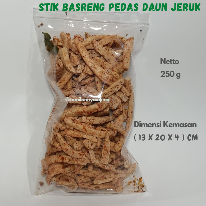 

Keripik baso goreng kering basreng pedas stik koin asin gurih daun jeruk