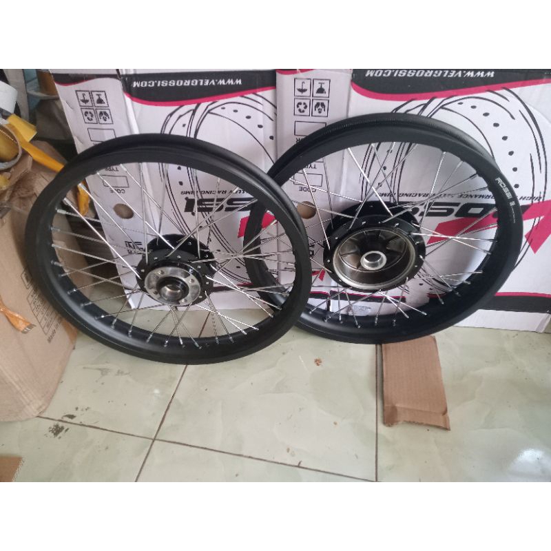 velg variasi RX king v Rossi ring 17 x215/185 tromol original