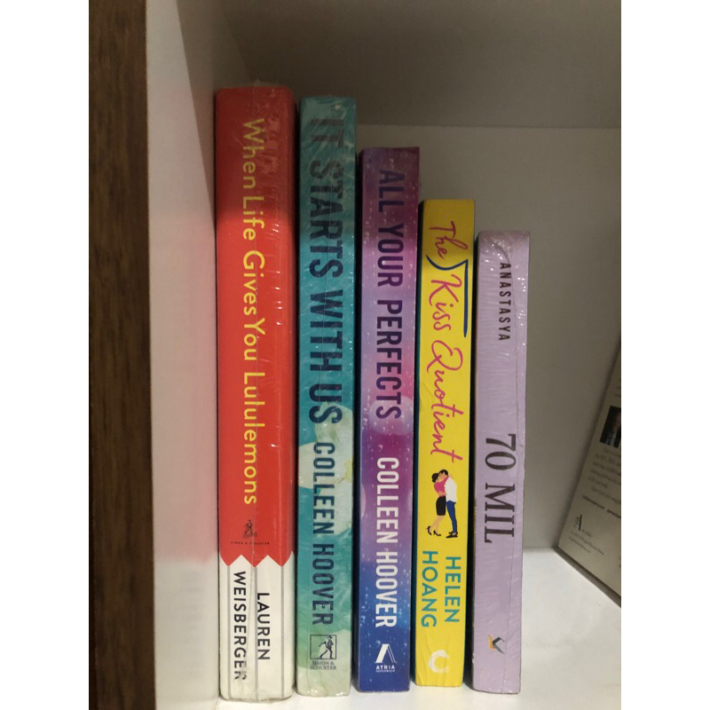 preloved buku dan new it starts with us all your perfects kiss quotient 70 mil