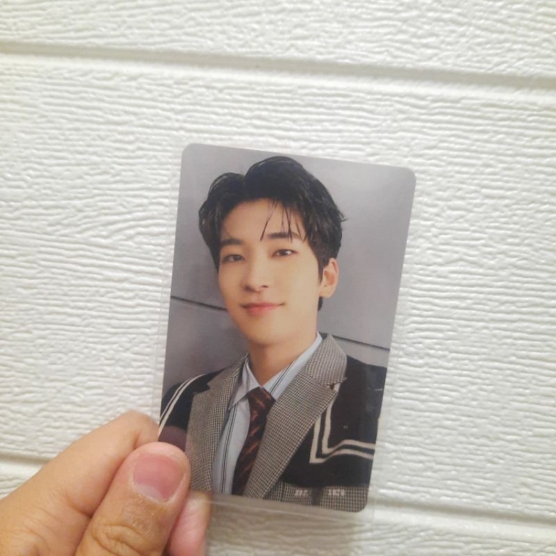 SEVEENTEN WONWOO OFFICIAL WEVERSE PHOTOCARD