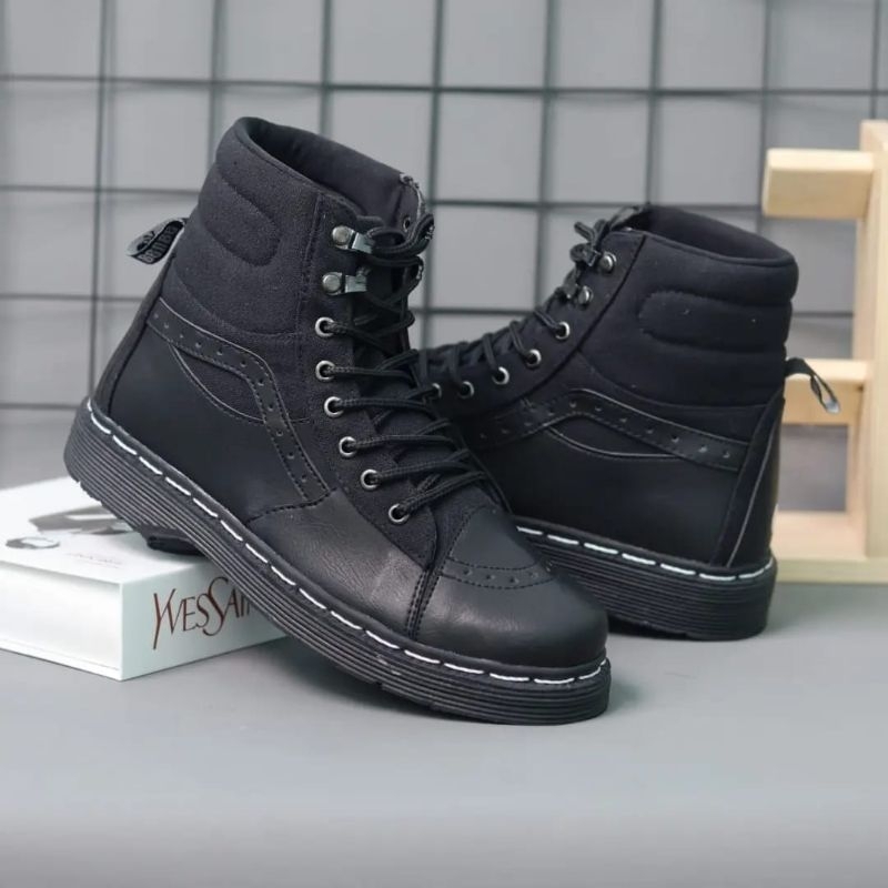sepatu casual boot kulit asli merek SENSEI.