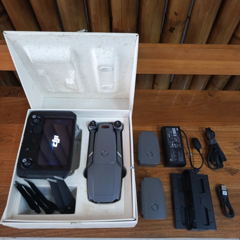 dji mavic 2 PRO combo with smart controller