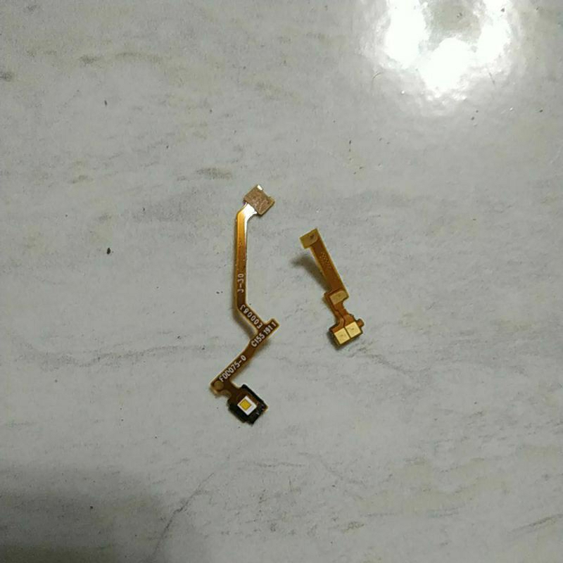 flexible flash plus flexible spiker atas bekas Oppo f11 pro