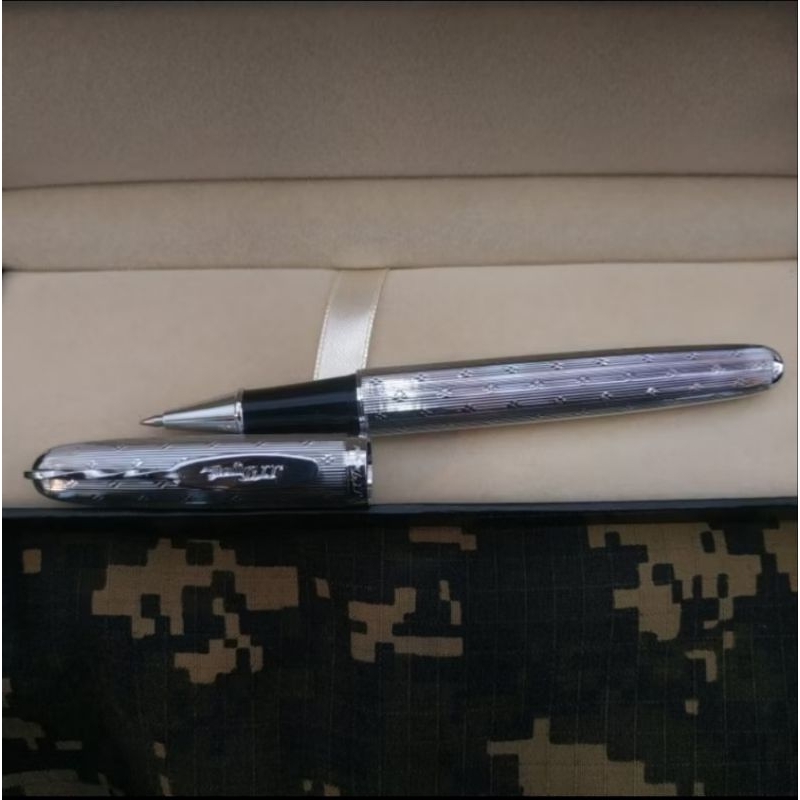

Bulpoint Sign Pen Mewah S.T Dupont Exclusive
