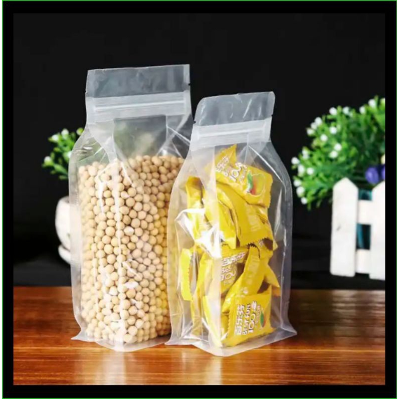 

Kemasan Plastik Bottom Tranfaran - Standing Pouch Tranfaran Premium 12×22 Bungkus Snack dan Kripik Premium