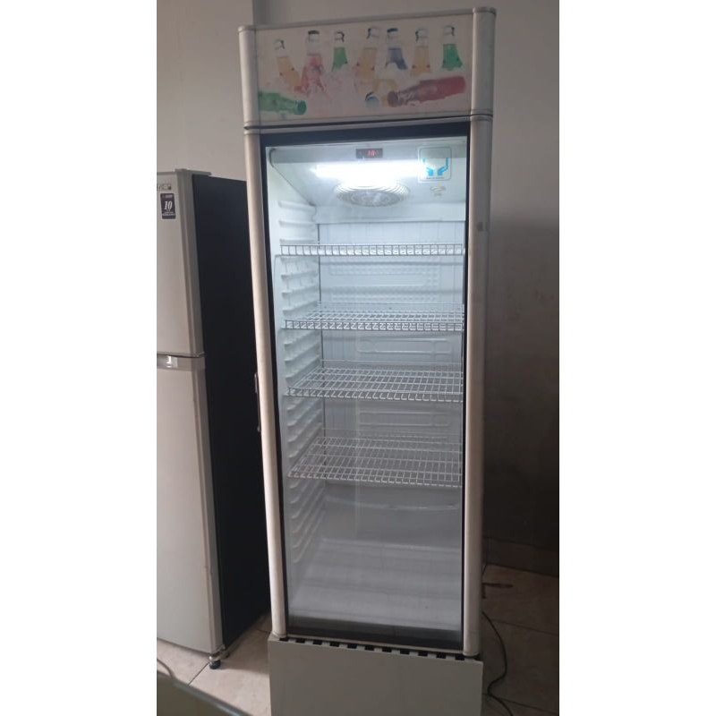 showcase second 380 liter merk modena