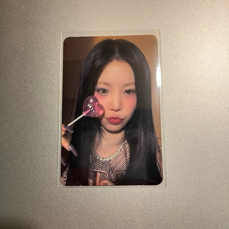 Official Photocard PC Soojin Seo Album Rizz Soojin Permen