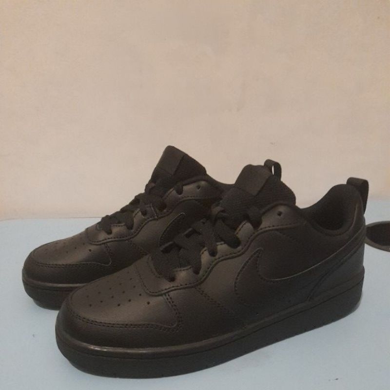 Sepatu Nike Court Borough Low