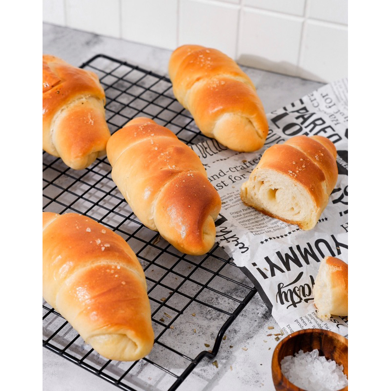 

SALT BREAD (Shio Pan) ISI 3 pcs