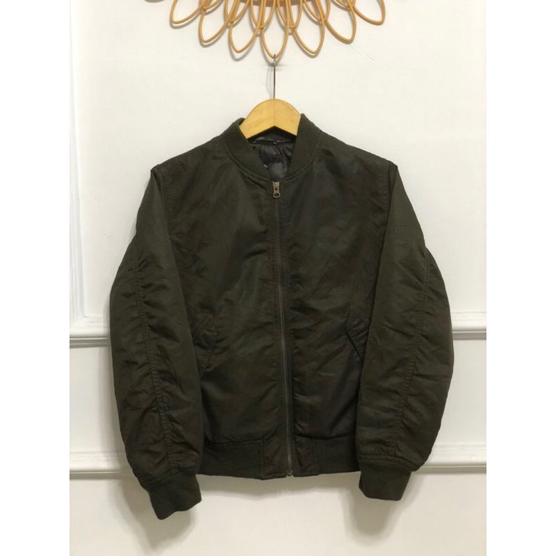 Bomber Uniqlo / Jacket bomber uniqlo