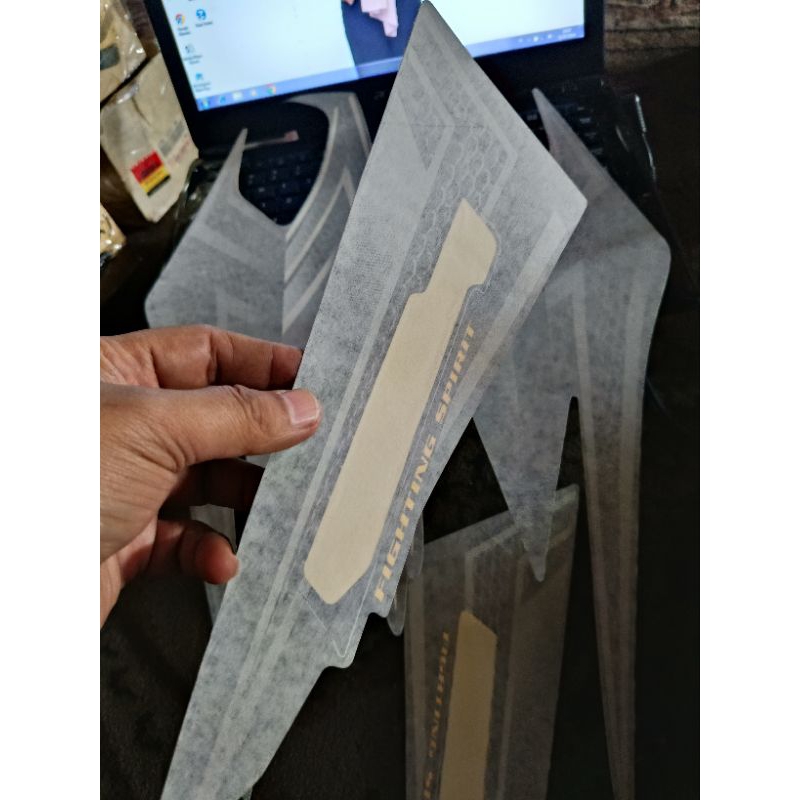 SETRIPING SETIKER TANKI BOX AKI RX KING 2004 BIRU ORIGINAL LOSPECK