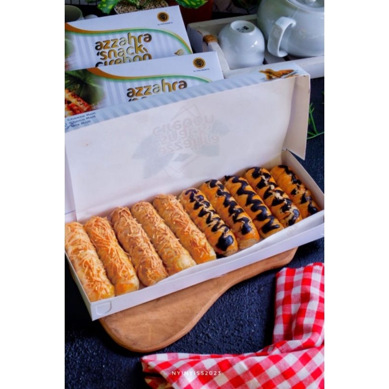 

Pastry Roll Cokelat / Keju isi 10 Azzahra Snack