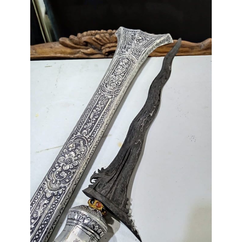 Keris balebang bali pamor ngulit semongko