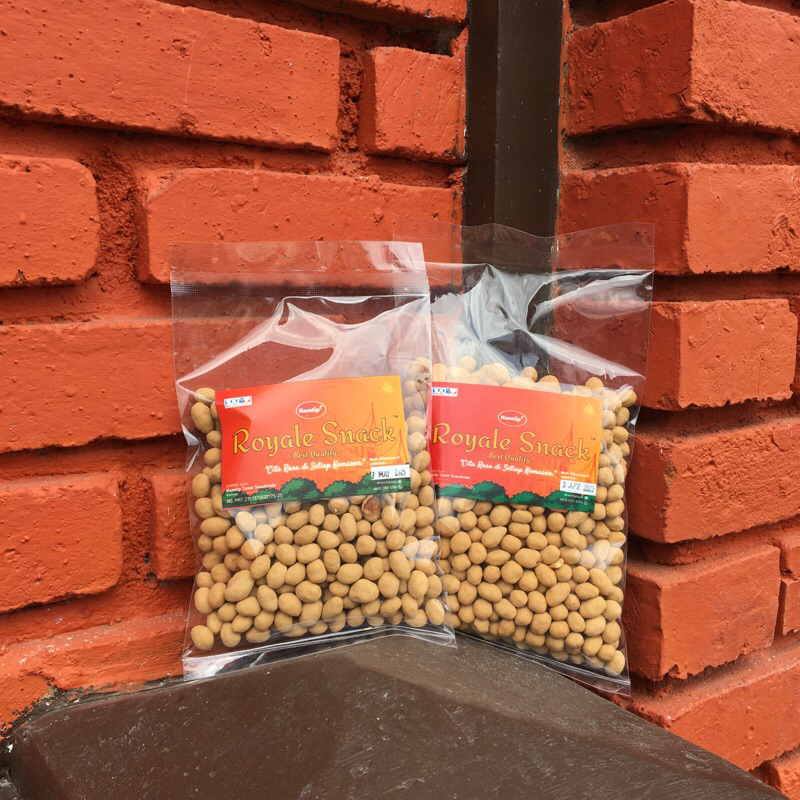 

Royale Snack - Kacang Atom