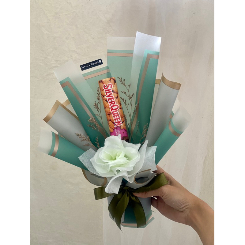 

1. Buket Silverqueen Coklat & Matcha Hadiah ulang tahun/ Kado/ Bucket anniversary/ Bouqet wisuda