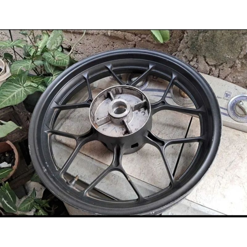 pelek velg belakang Honda Supra GTR 150R copotan original nominus