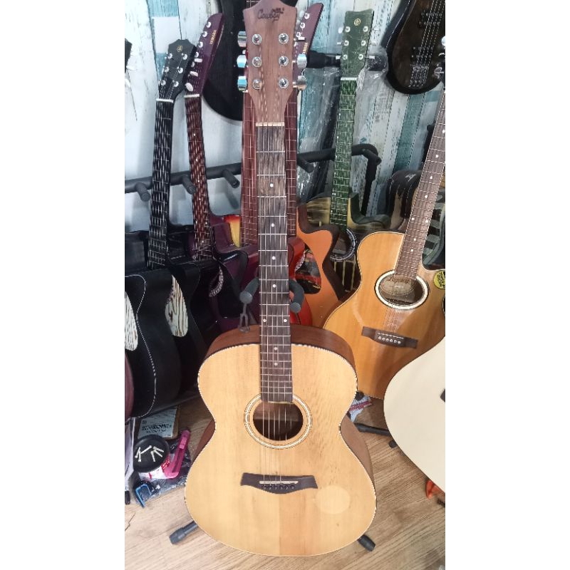 OLSHOP BANJARMASIN-Gitar second mulus cowboy ORI GWC235NA