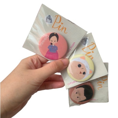 pin peniti bros lucu karakter korea