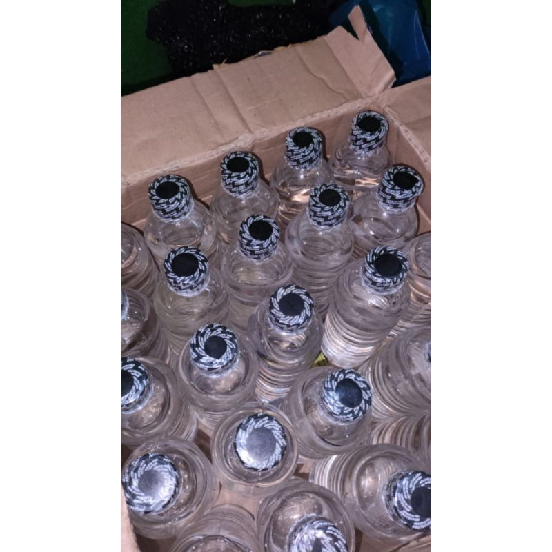 

Arak Bali Khas Karangasem 600ml Kadar Alkohol 40%