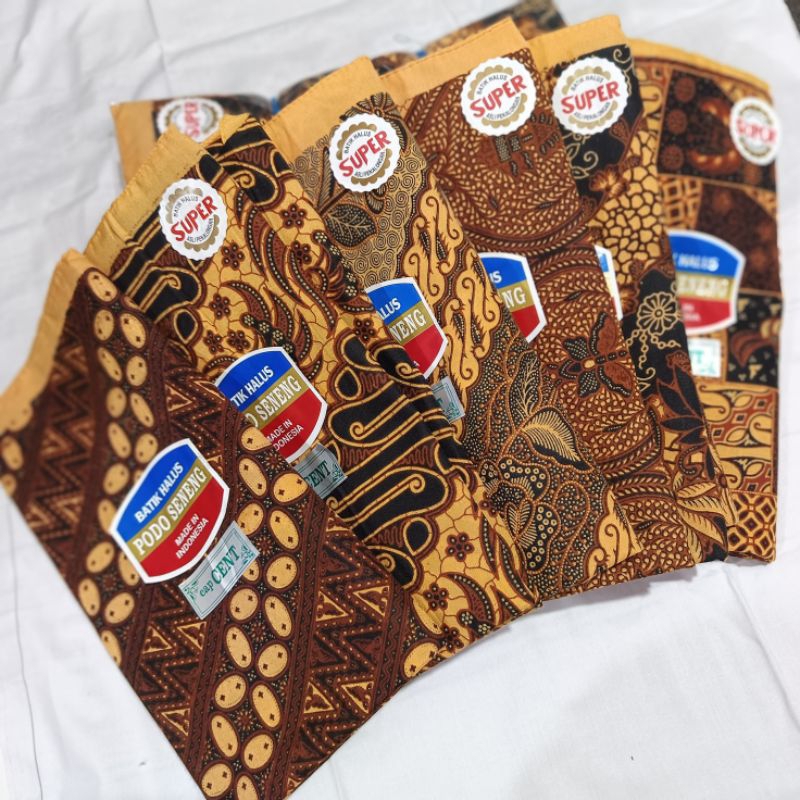 

Kain panjang podo seneng buat persalian dll kain berkualitas tinggi dan tebal