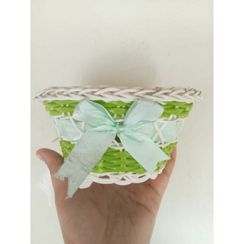 Keranjang Plastik Rotan Pita