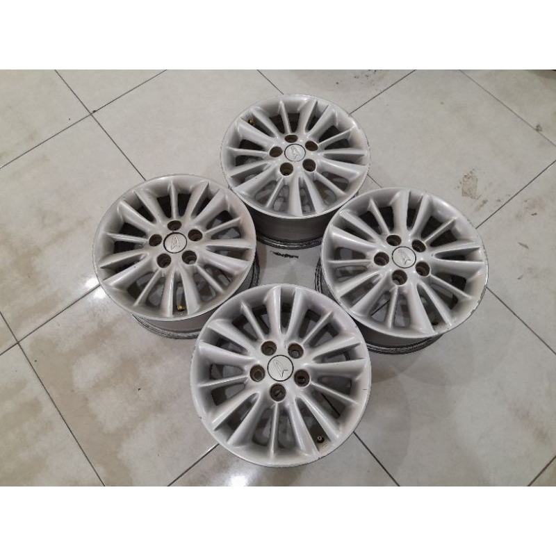 VELG MOBIL BEKAS TERIOS/RUSH RING 16