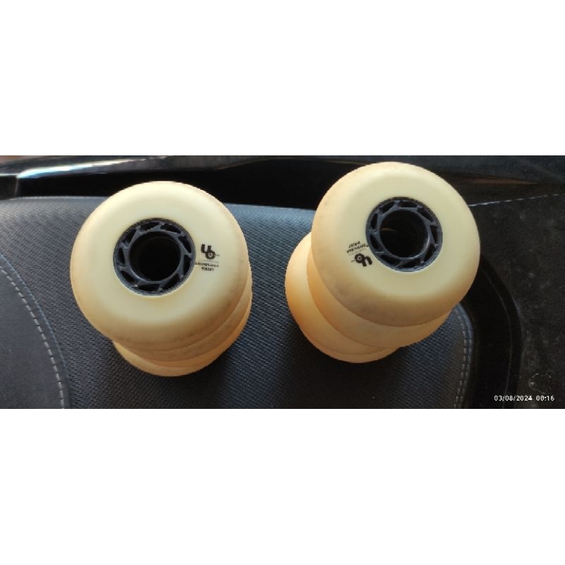 roda sepatu roda  80 mm merek undercover