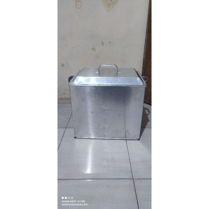 dandang bakso kotak sekat 4 uk p. 40 L. 30 T. 25