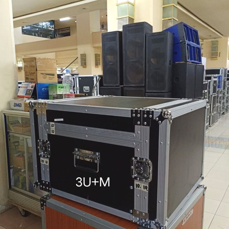 hardcase sound system 3U + top mixer