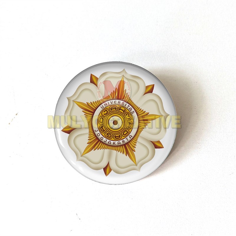 Pin UGM Lencana Pin Logo Universitas Gadjah Mada