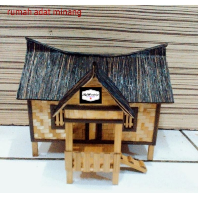 Miniatur rumah adat minangkabau,rumah tradisional sumatera barat miniatur rumah minang bahan bambu