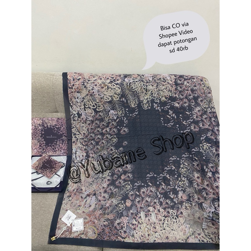 Ederra 2.0 Galaxy Buttonscarves