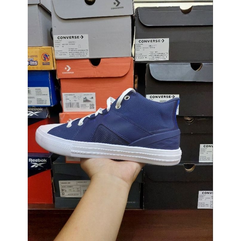 Sepatu Converse CTAS FLUX ULTRA MID - Navy