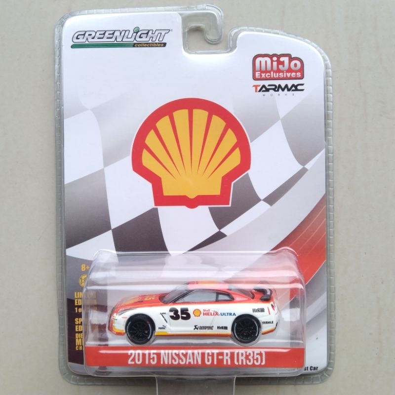 Greenlight x Tarmac 2015 Nissan GT-R R35 Shell Helix R-35