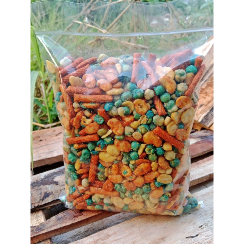 

KACANG CAMPUR/MIX/KACANG JAIPONG MIX BERAT 500 g/SNACK KILOAN