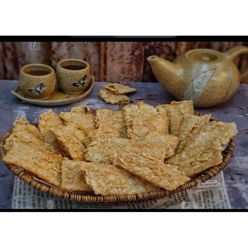 

KERIPIK TEMPE KRIUK GURIH RENYAH 150 gr