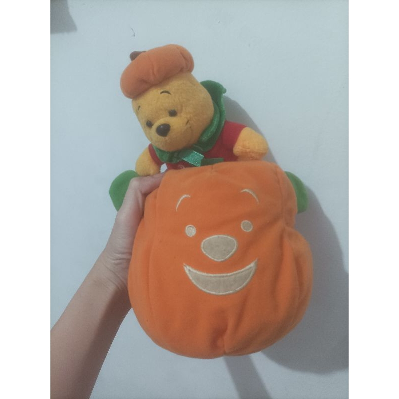 boneka winnie the pooh halloween