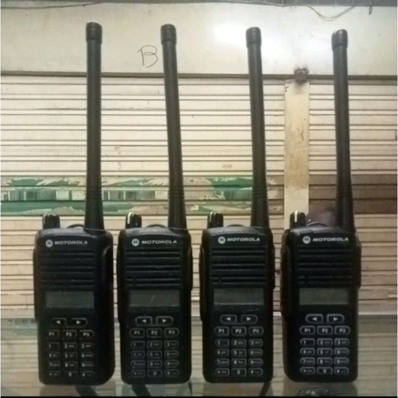 Ht Motorola cp 1660 vhf bekas 136.000-174.000Mhz lengkap charger
