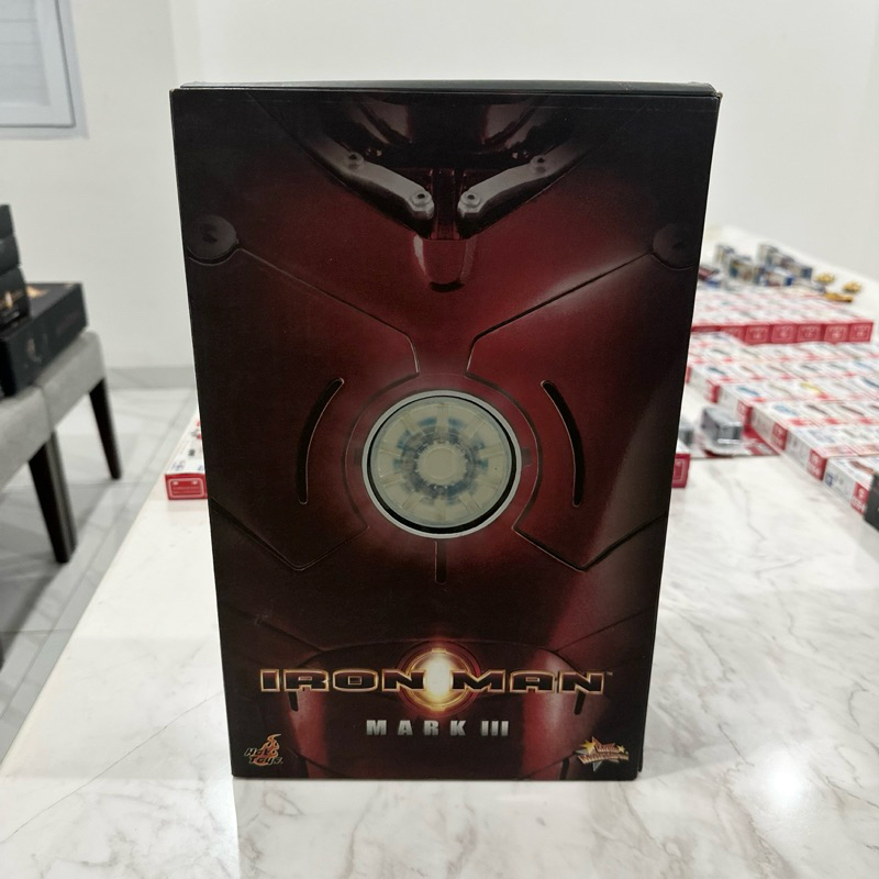 Hot Toys ~ Iron Man Mark III / Mark 3