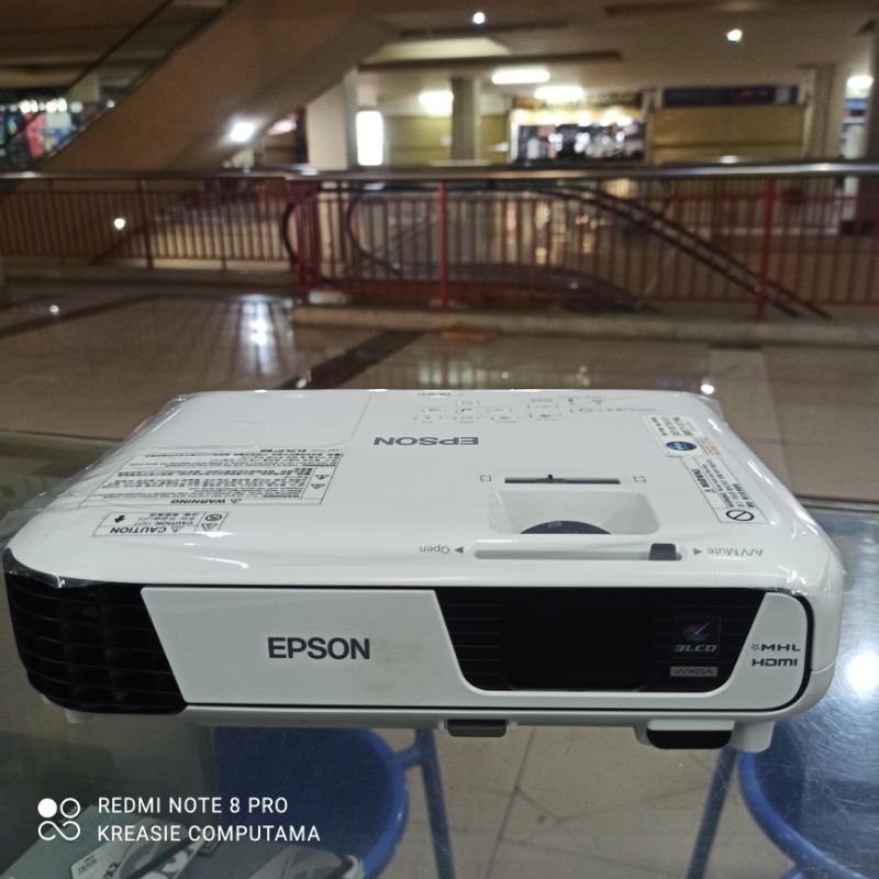 PROYEKTOR EPSON EB W31 SECOND NORMAL