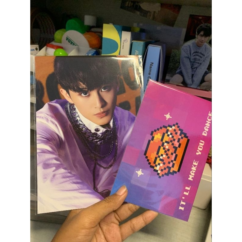 POSTCACRD MARK STICKER & MCD × NEWJEANS