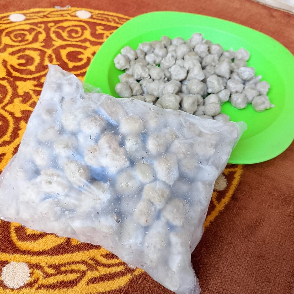 

[ 180 biji ] pentol daging sapi asli isi 180 biji - pentol bakso daging sapi asli