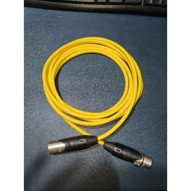 XLR MALE Amphenol TO XLR FEMALE  Amphenol, Kabel MOGAMI 2549 panjang 3 meter