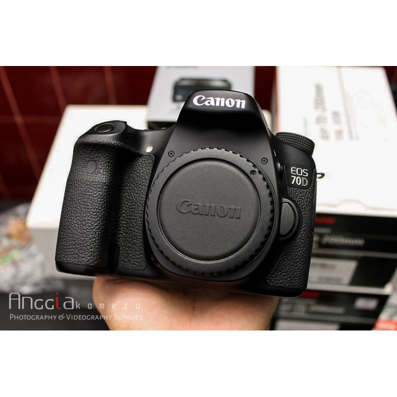 Canon EOS 70D Wifi SC 1rb B.O Like New